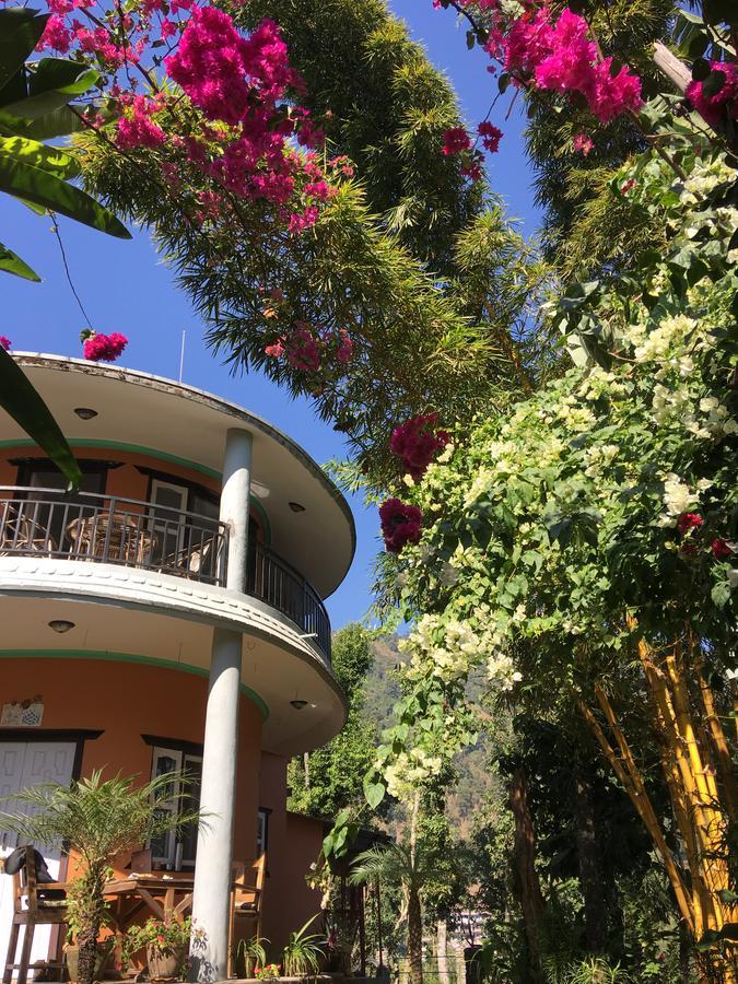 Hidden Paradise Guest House Pokhara Extérieur photo